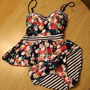 Women's bathing suit